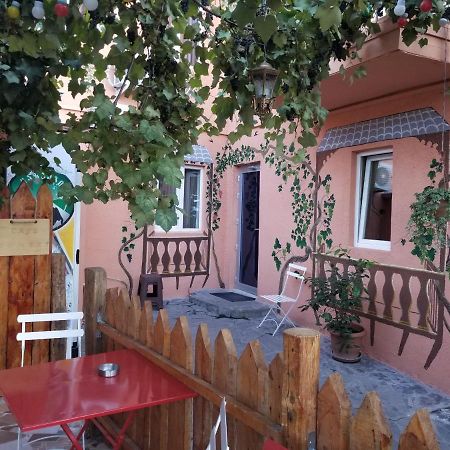 Guest House Zemeli Tbilisi Eksteriør bilde
