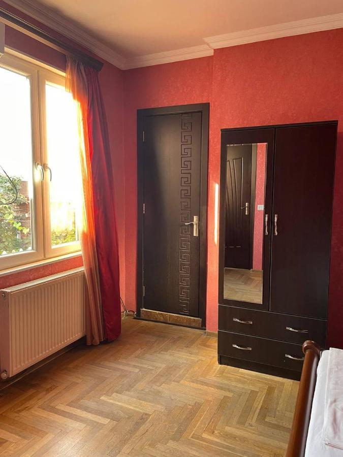 Guest House Zemeli Tbilisi Eksteriør bilde