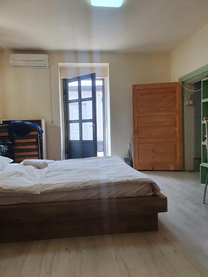 Guest House Zemeli Tbilisi Eksteriør bilde
