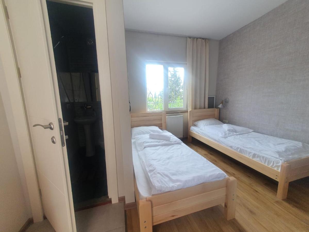 Guest House Zemeli Tbilisi Eksteriør bilde