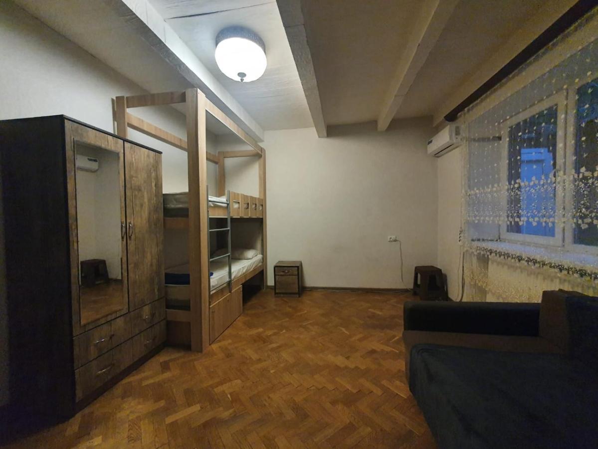 Guest House Zemeli Tbilisi Eksteriør bilde