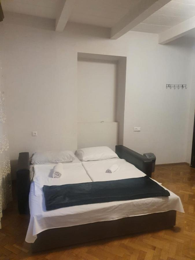 Guest House Zemeli Tbilisi Eksteriør bilde