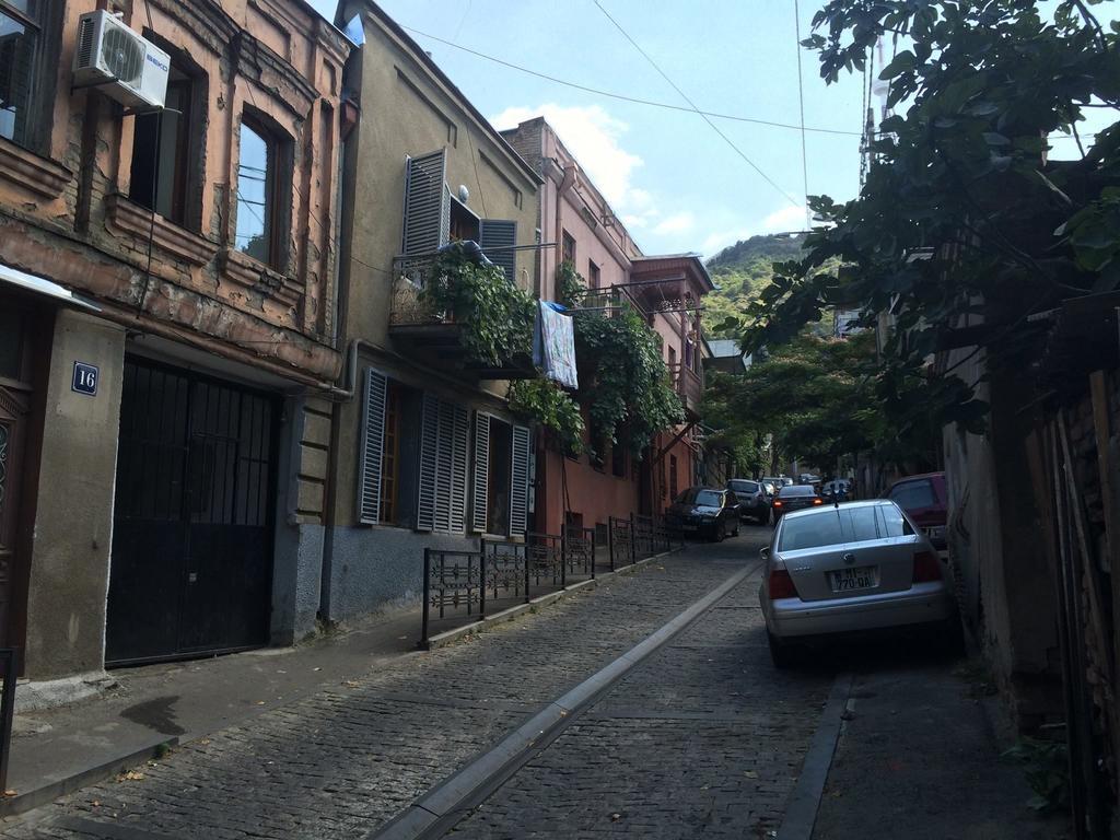 Guest House Zemeli Tbilisi Eksteriør bilde