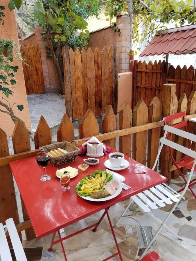 Guest House Zemeli Tbilisi Eksteriør bilde